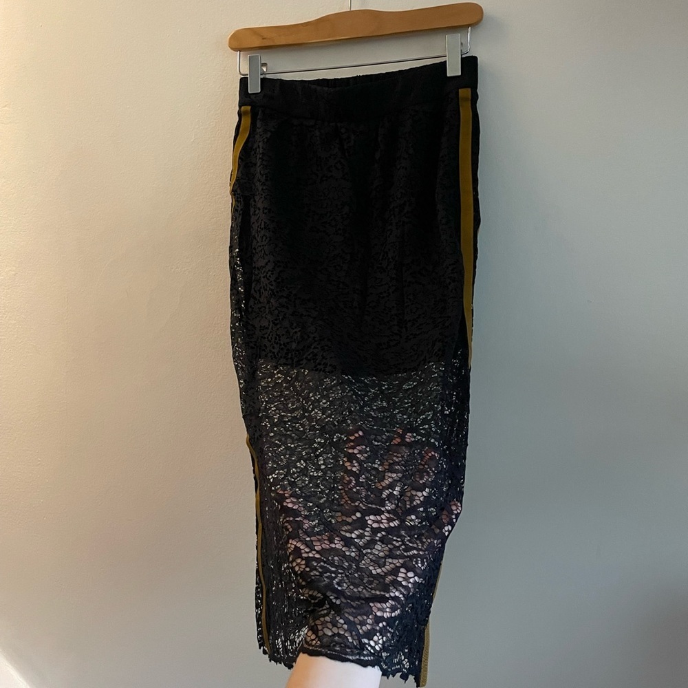 🦋3/$50 Zara Dark Academia Indie Glam Navy Lace Mini Midi Skirt Gold Trim S - Picture 3 of 5